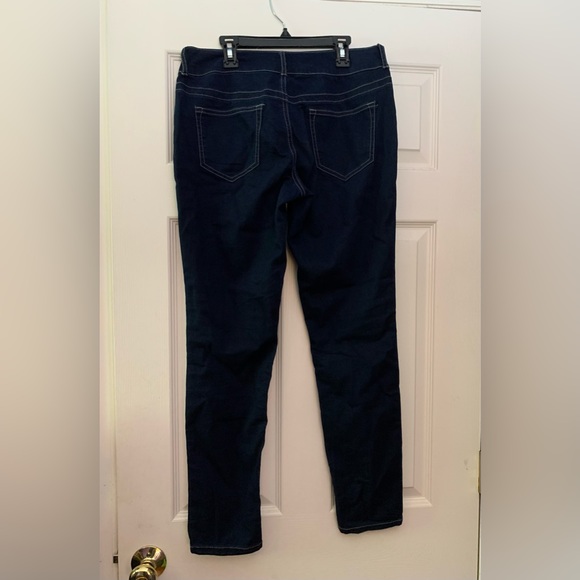 Maurice’s Jeans - Picture 2 of 2